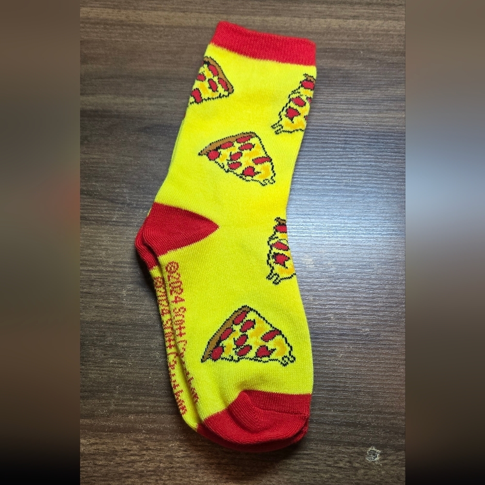 2024 Scott Cawthon Yellow and Red Pizza Pattern Casual Socks Size L 3-9m Shoe
